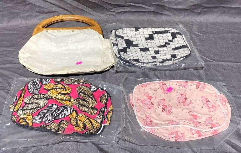 Handbag Form with Wood Handles & 3 Interchangeable Covers