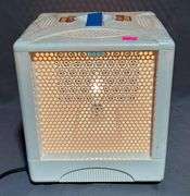 Lite-Brite Cube with Pegs and Power Cord, 9”x9”x9”