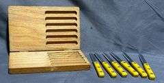 Simmons Stainless Steak Knives with Yellow Handles in Hinged Box