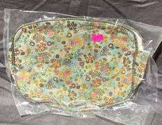 Handbag Form with Wood Handles & 4 Interchangeable Covers