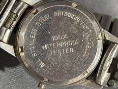 Quartz Wristwatches and Accessories