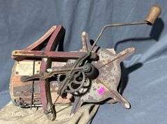 Manual Hand-Crank Seed Sower-Spreader with Canvas Bag