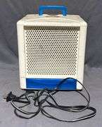 Lite-Brite Cube with Pegs and Power Cord, 9”x9”x9”