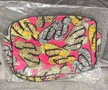 Handbag Form with Wood Handles & 5 Interchangeable Covers