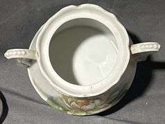 Porcelain Lily Biscuit/ Cracker Jar, 3.5″