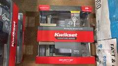 Kwikset
Perth Keyed Entry Handle and Single Cylinder Deadbolt Combo Pack featuring SmartKey Security in Satin Nickel