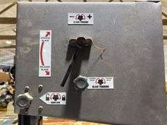 Central Machinery 9-Inch Bench Top Band Saw, Item 60500