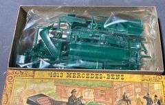 Revell Highway Pioneers 1913 Mercedes-Benz Plastic Model Kit