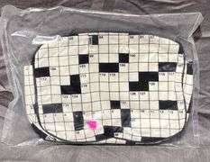 Handbag Form with Wood Handles & 4 Interchangeable Covers