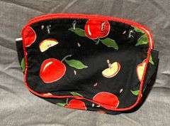 Handbag Form with Wood Handles & 3 Interchangeable Covers