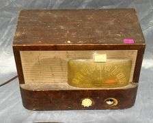 Emerson Radio by Emerson Radio and Photograph Corporation N.Y. U.S.A.