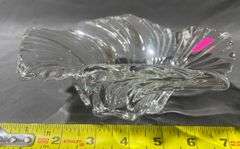 Swirl-Pattern Clear Glass Bowl with Freeform Design, 9″