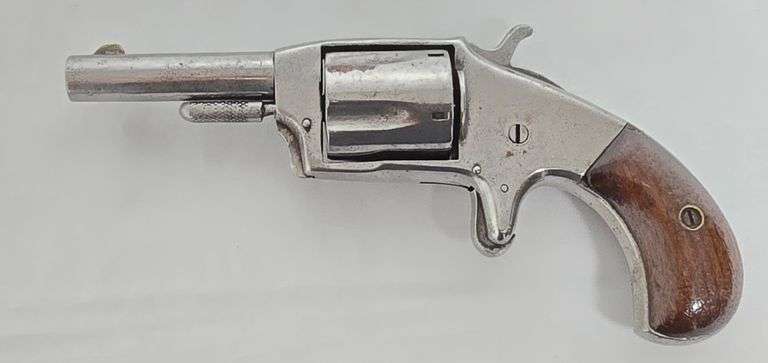 Defender. 32 Cal 5 Shot Revolver - Metzger Property Services, LLC