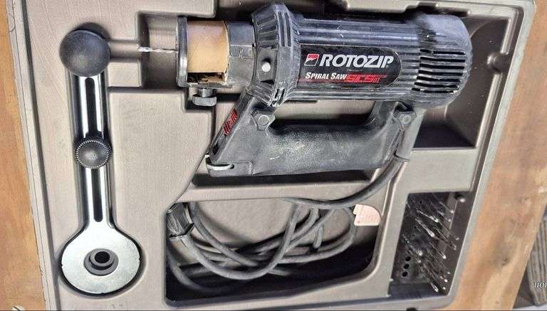 Rotozip Spiral Saw System with Hard Carry Case and Accessories ...