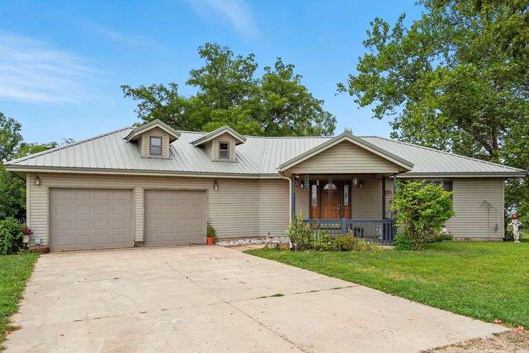 10.4.25 -- Absolute Real Estate Auction!! - Ranch Home with Walk-Out Basement & Pond sitting on 10.75+/- Acres is SELLING REGARDLESS OF PRICE!! -- ROCHESTER, IN