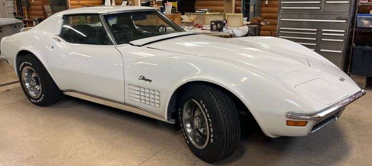 1972 Chevrolet Corvette Stingray Coupe with 350ci V8 Engine, Runs & Drives, 97,034 miles, has title, VIN 1Z37K2S521066 - A $25 TITLE FEE WILL BE ADDED TO THE WINNING INVOICE