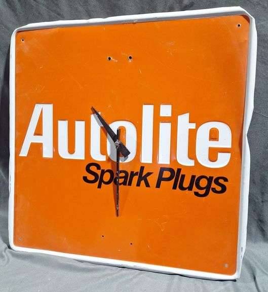 Autolite Spark Plugs clock - clock mechanism needs repair 18x18 ...
