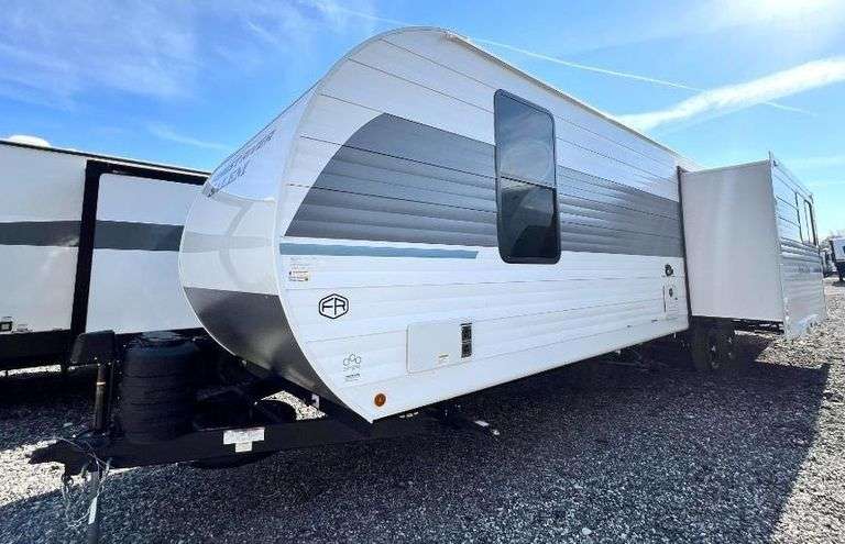 2025 Forest River RV Salem T32VERANDA, Sleeps 4, 1 Slide, length 37ft ...
