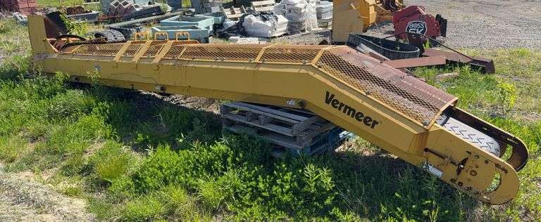 2013 Vermeer LR20 Load Out Conveyer, Fits T455, T55, and others, Operates as it Should, Serial Number 1VRK220S401000154, PICK UP AT ALTERNATE LOCATION - MUNCIE, IN
