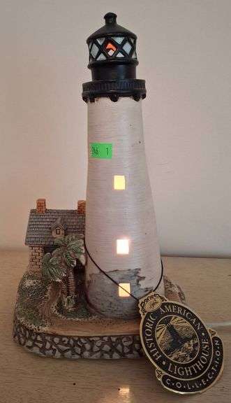 Lefton Harbour Lights Lighthouse Figurine Lamp with Illumination 10.5″H