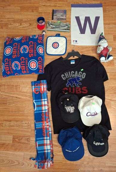 Chicago Cubs Apparel, Caps, and Memorabilia Assortment 2.5″-17.5″