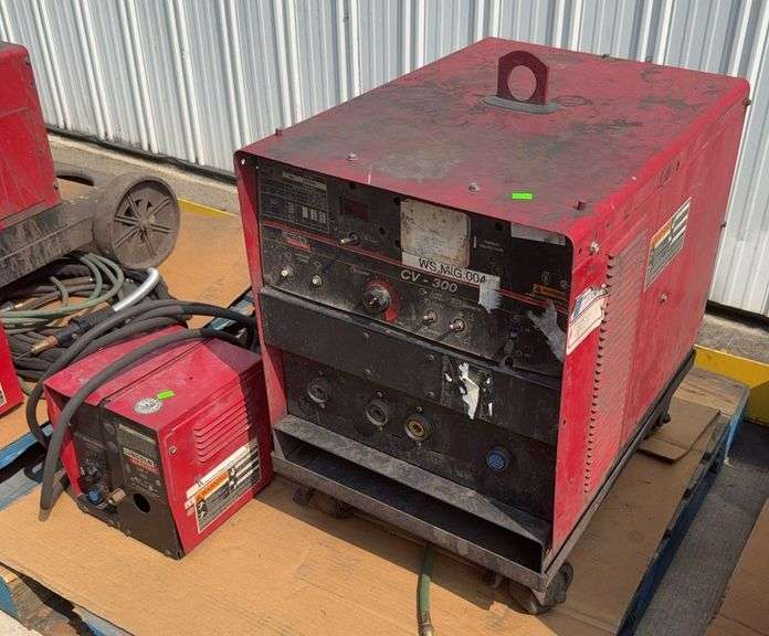 Lincoln Welder, CV 300, LN 7, Operated when Last Used - PICK UP IN MARION, IN