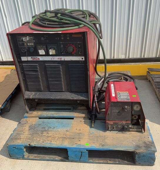 Lincoln Welder, CV 400, LF 72, Operated when Last Used - PICK UP IN MARION, IN