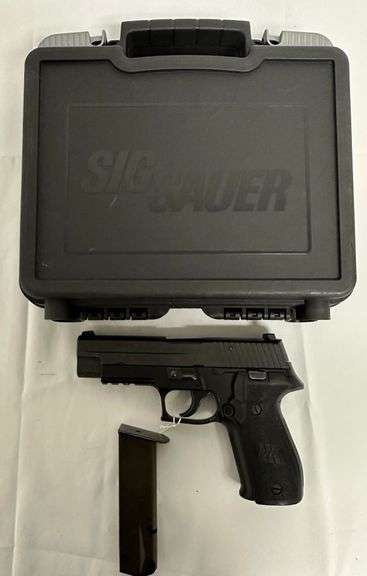 Sig Sauer Model P226 .40 S&W Pistol with 1 Magazine and hard case