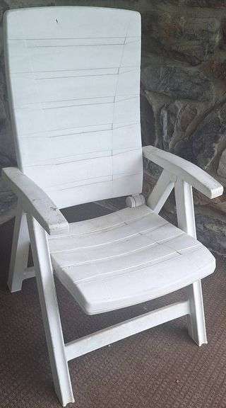 White Plastic Patio Armchair Folding 24x40"