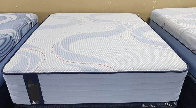 Name brand full size 12" medium firm mattress floor model display or warehouse scuffed