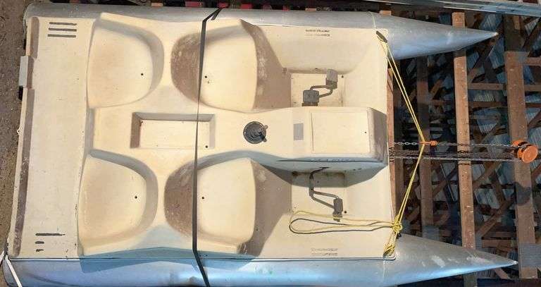 Sea Ryder Pedal Boat 2-Seat 8'L