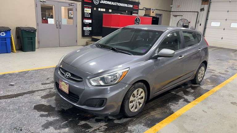 2015 Hyundai ACCENT GS 4dr Hatchback