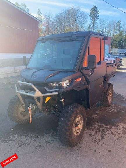 2025 Can-Am Defender Limited HD10 Side By Side