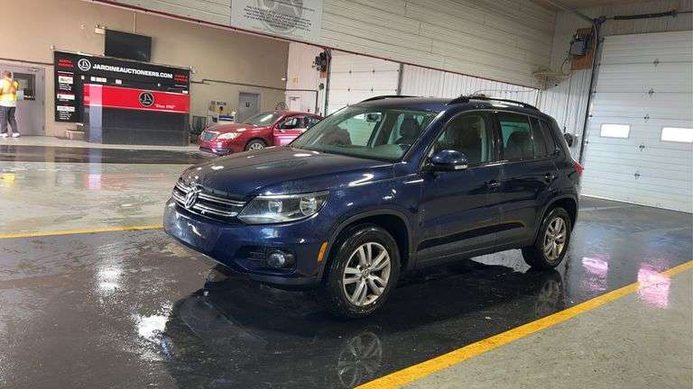 2015 Volkswagen Tiguan AWD Trendline 4Motion 4dr SUV 6A
