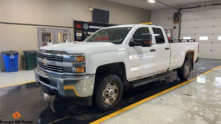 2016 Chevrolet Silverado 2500HD 4x4 Work Truck 4dr Double Cab LB