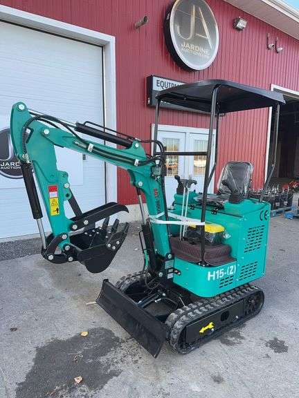 2025 AGT H15Z Mini Excavator