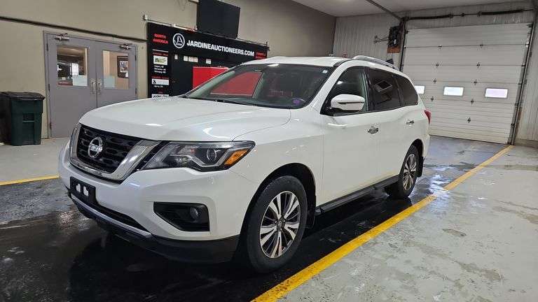 2018 Nissan Pathfinder SV 4WD
