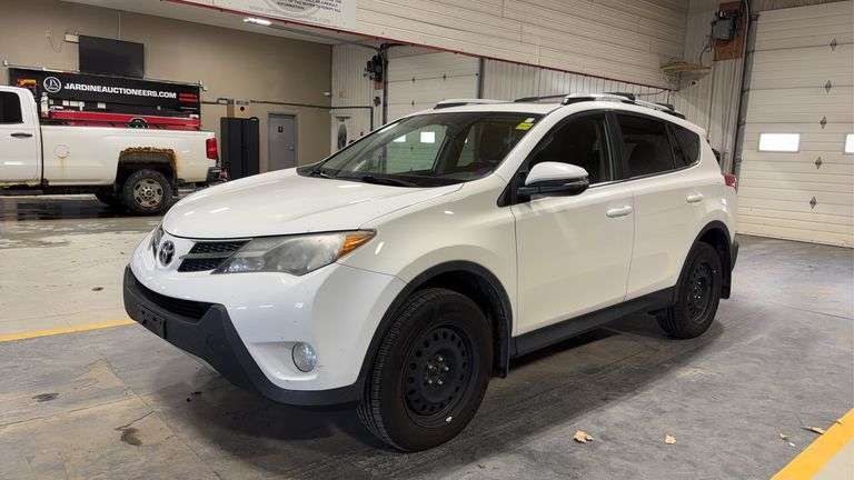 2013 Toyota RAV4 XLE AWD