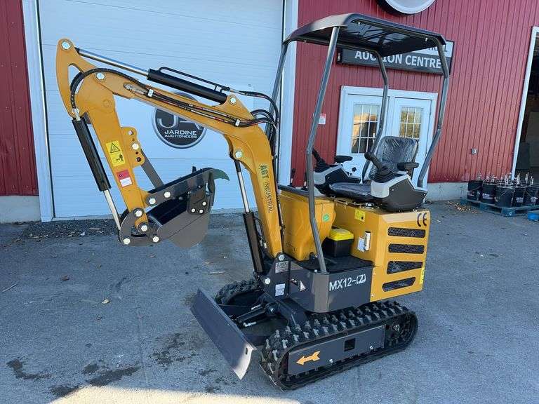 2025 AGT MX12Z Mini Excavator
