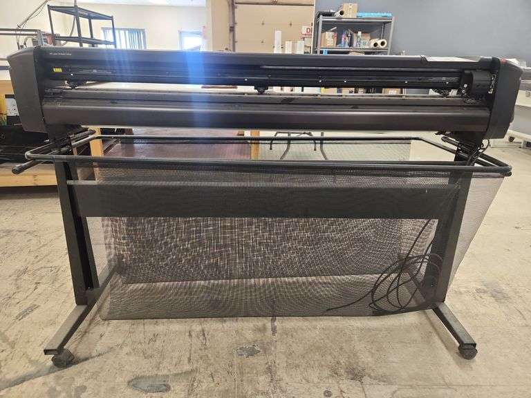 Basic Cutter 2018 HP Latex 54 Basic Cutter Wide-Format Cutter - Jardine Auctioneers Inc.