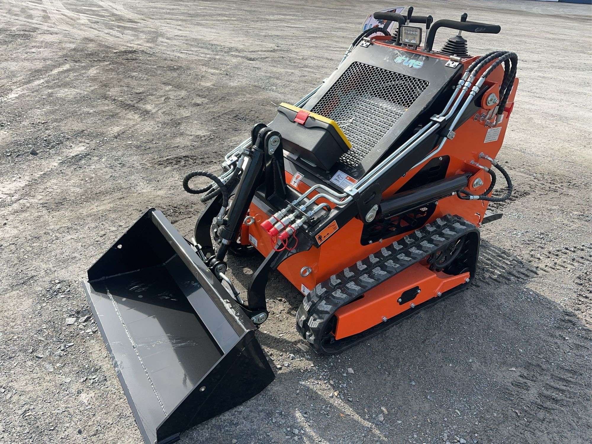 2026 Future FT36C Mini Skid Steer - Jardine Auctioneers Inc.