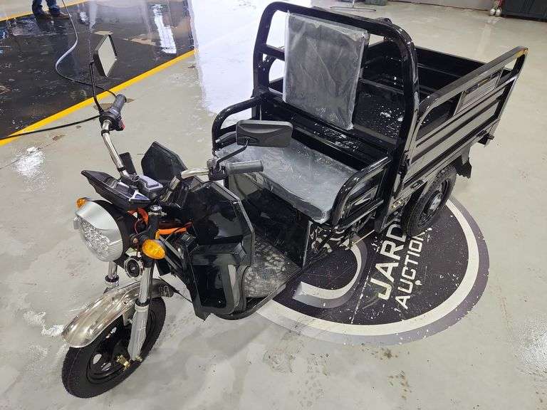 Electric Tricycle- Assembled for Display Purposes Only Iranch
