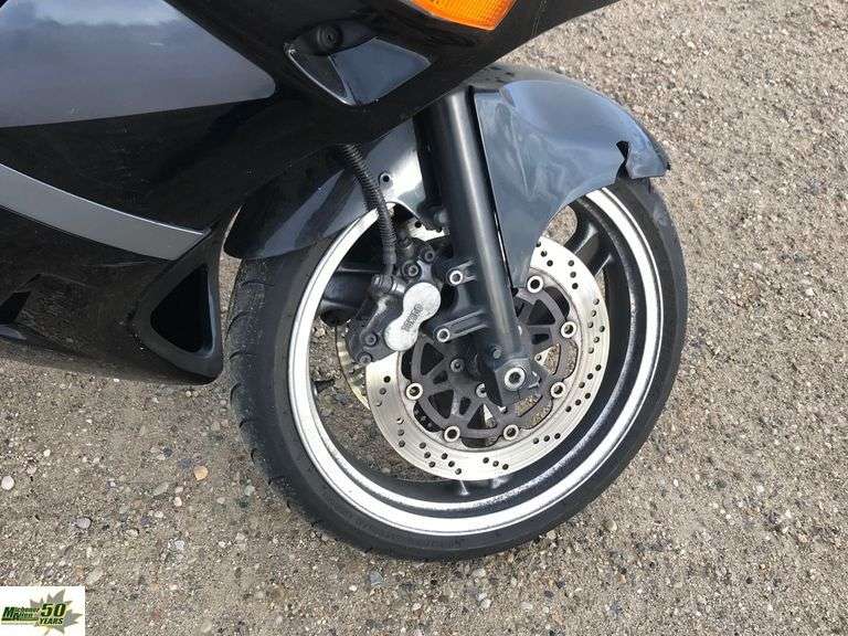 1992 Kawasaki ZX-6 Base - Michener Allen Auctioneering Ltd
