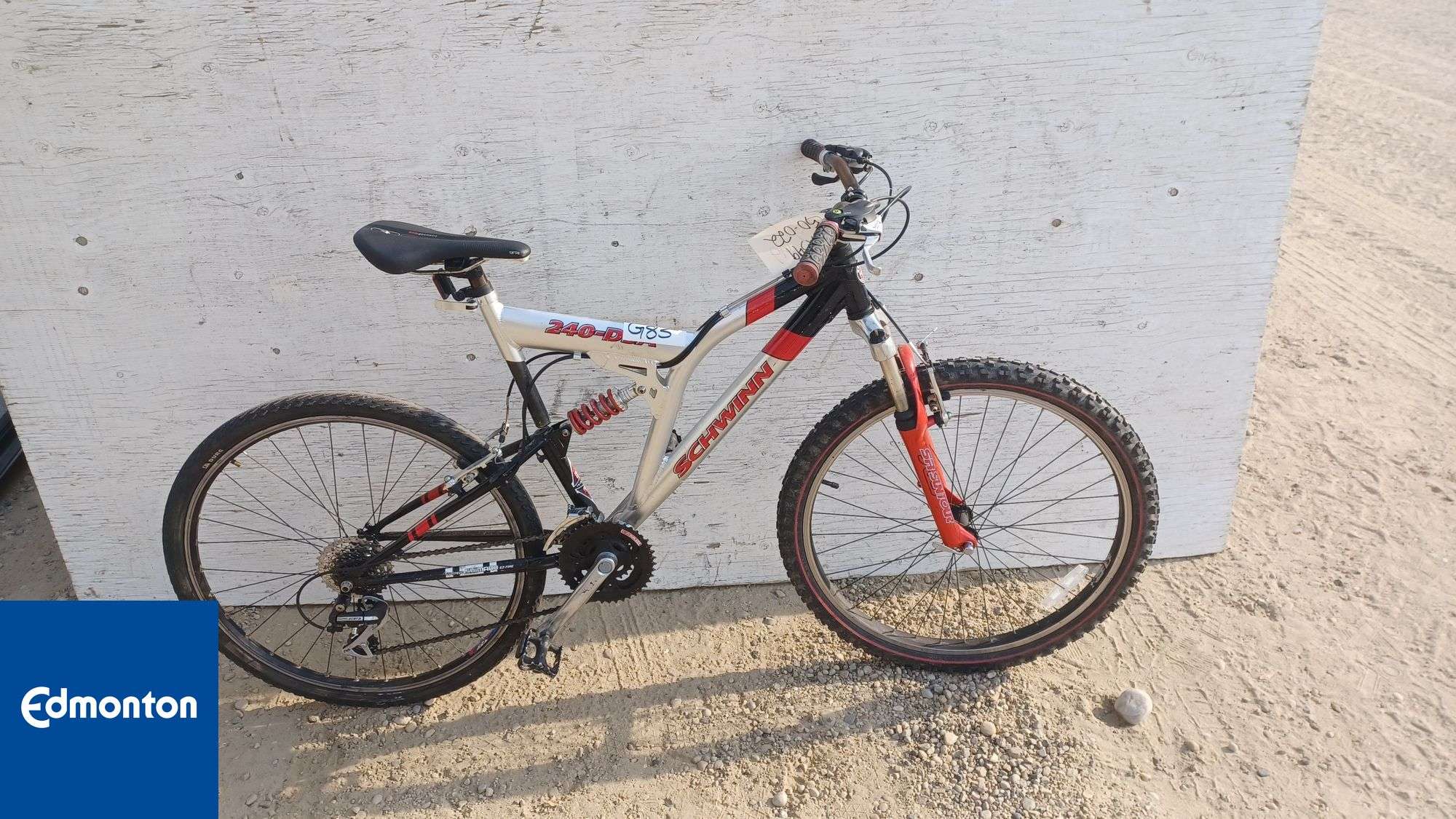 Schwinn 240-DSA Bicycle - Michener Allen Auctioneering Ltd