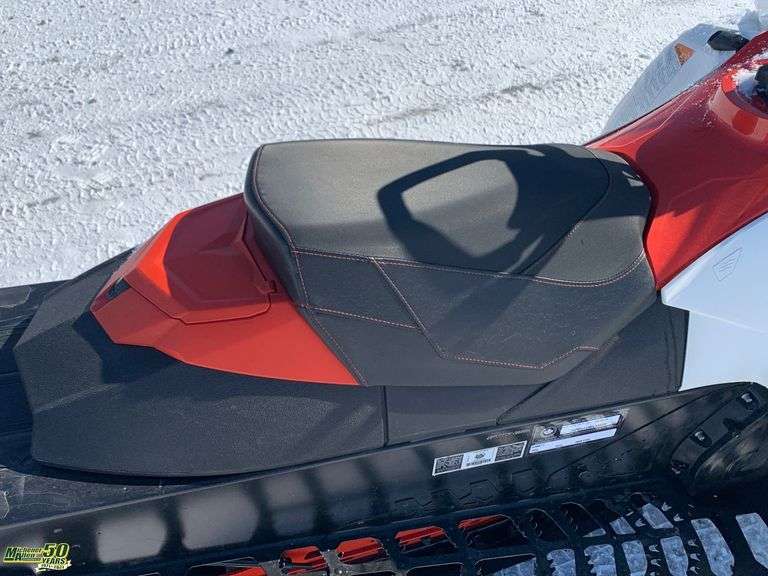 2014 Ski-Doo Summit X 800 Rotax Single Seater Snowmobile