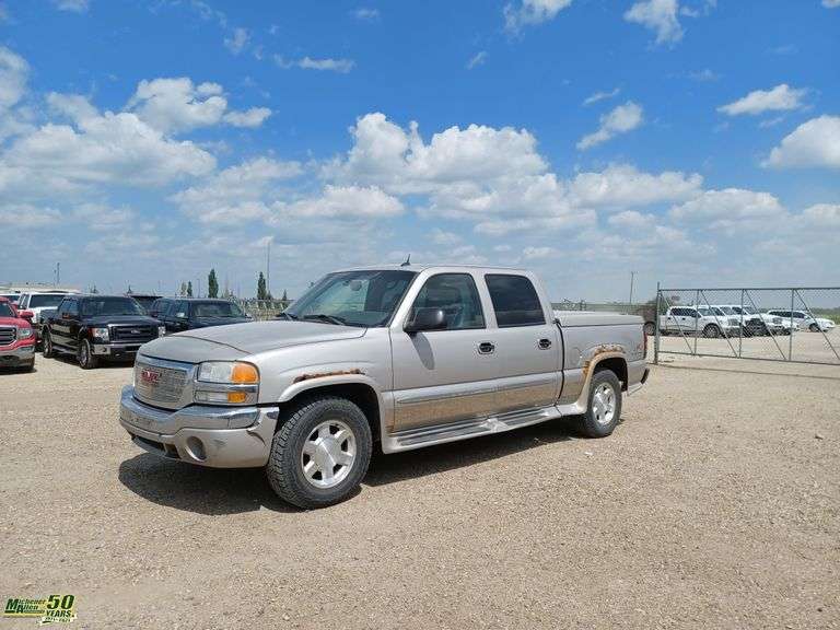2004 GMC Sierra 1500 4x4 SLT Crew Cab SB - Michener Allen