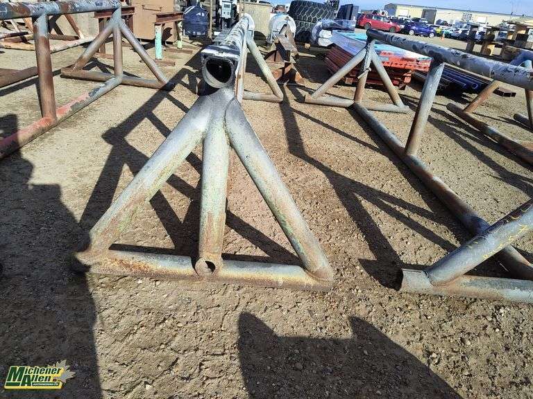 Pipe Stand Qty 1 Michener Allen Auctioneering Ltd