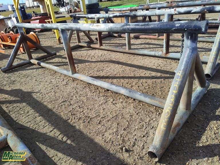 Pipe Stand Qty 1 Michener Allen Auctioneering Ltd