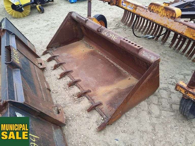 60in Bucket Michener Allen Auctioneering Ltd