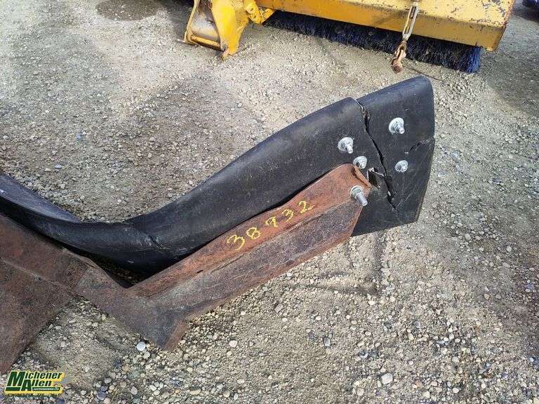 Rubber Scraper Skid Steer Attachment Michener Allen Auctioneering Ltd